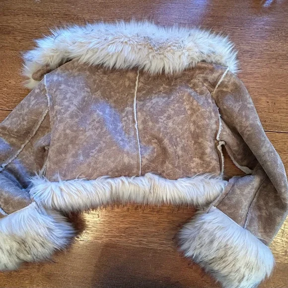 Hot & Delicious Faux Fur Jacket in Cream and Tan - Picture 12 of 12